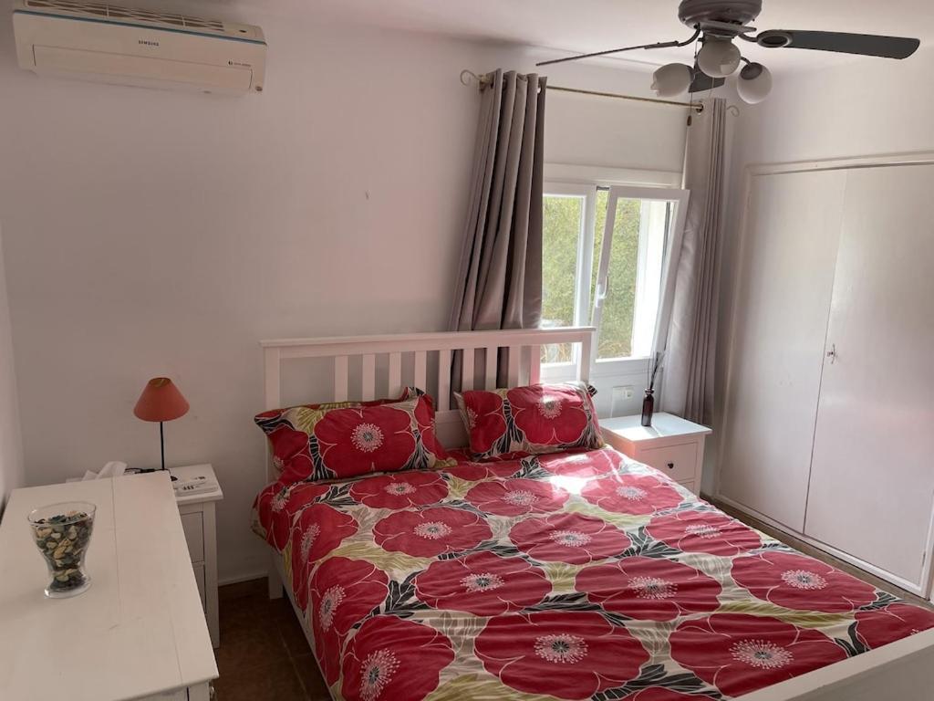 Feriehus Port D'andratx Beautiful House, Swimming Pool & Jacuzzi 10-22 People *