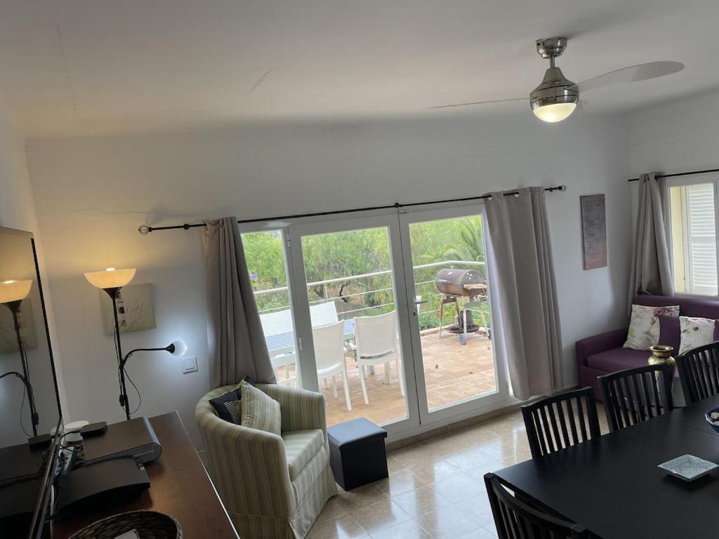 Feriehus Port D'andratx Beautiful House, Swimming Pool & Jacuzzi 10-22 People
