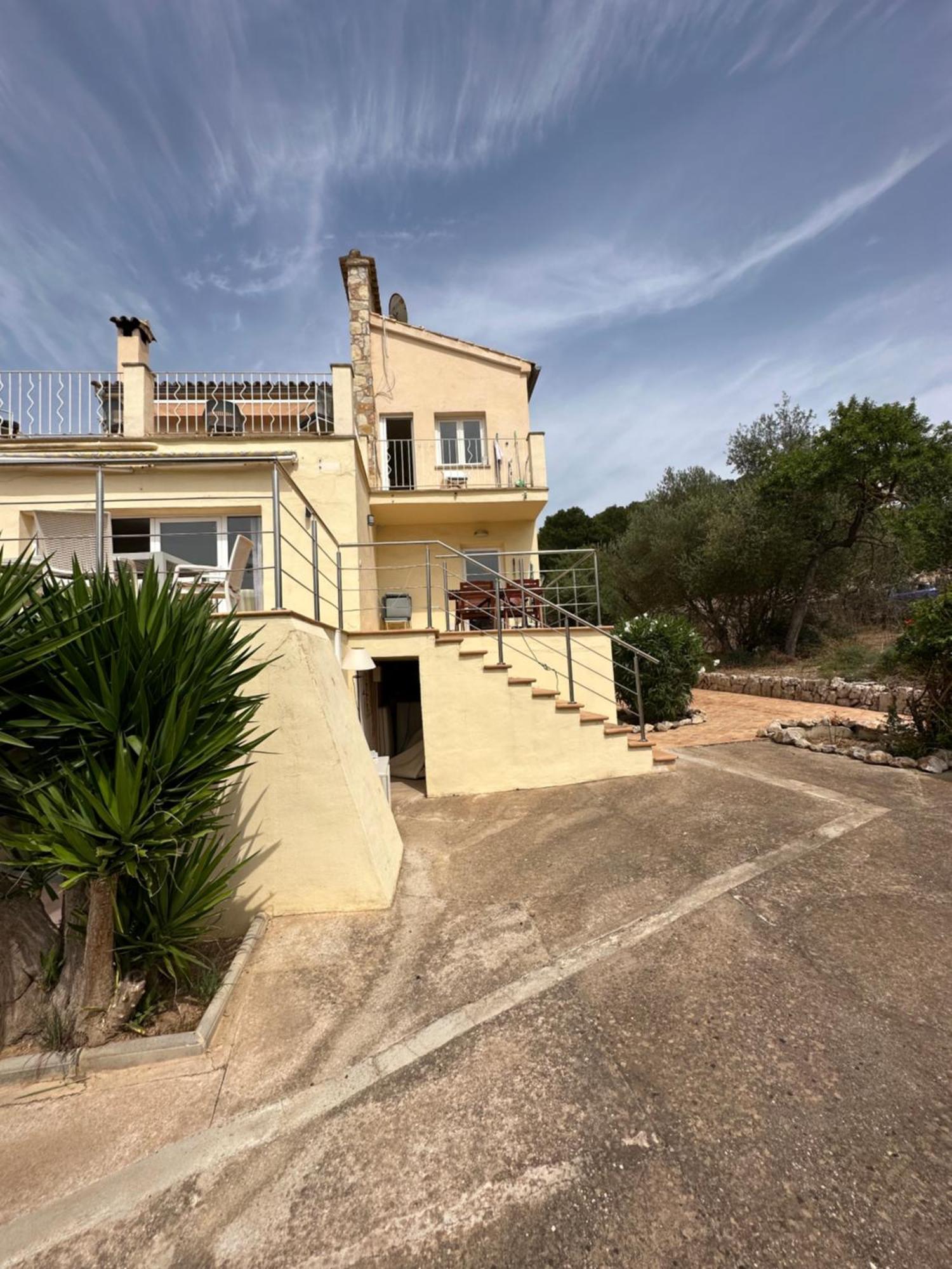 Feriehus Port D'andratx Beautiful House, Swimming Pool & Jacuzzi 10-22 People